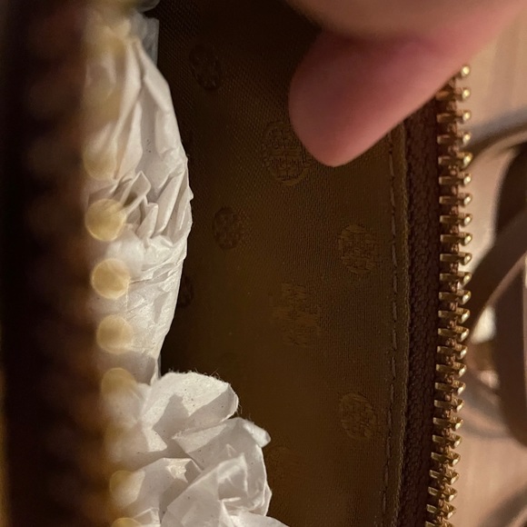 Tory Burch Crossbody Purse - Picture 4 of 6
